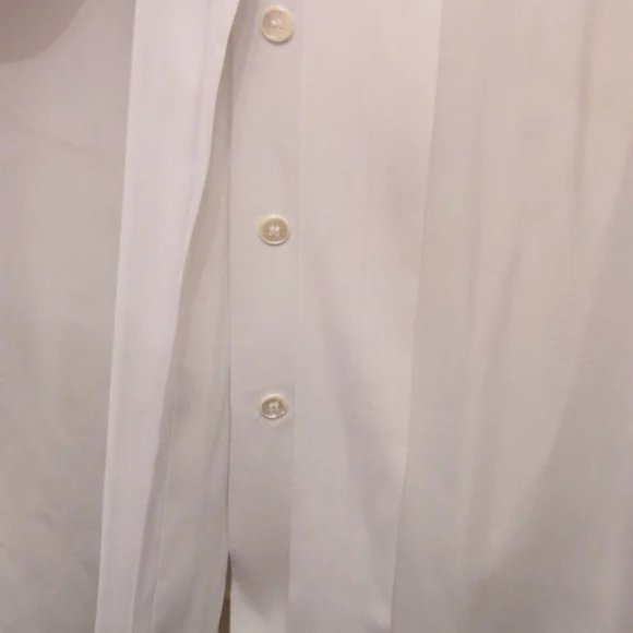 Impressions Cream colored button down Blouse - Picture 4 of 4
